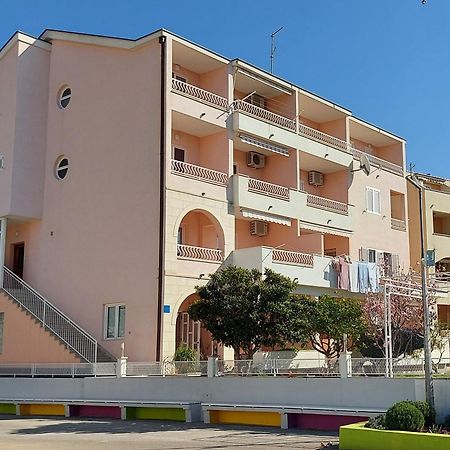 Villa Rossa Tučepi エクステリア 写真