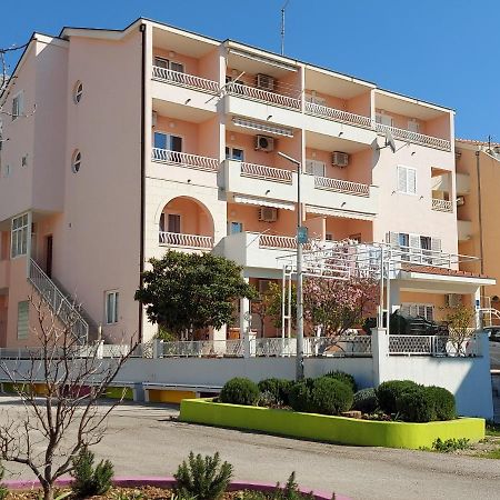 Villa Rossa Tučepi エクステリア 写真